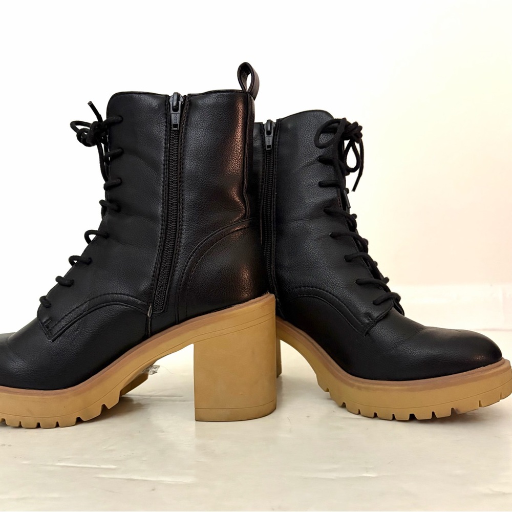 Dolce Vita Black Combat Boots Lug Sole Block Heel Size 8.5 - Picture 7 of 8